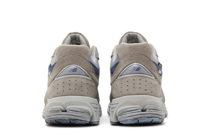 New Balance 2002R Gore-Tex Light Grey