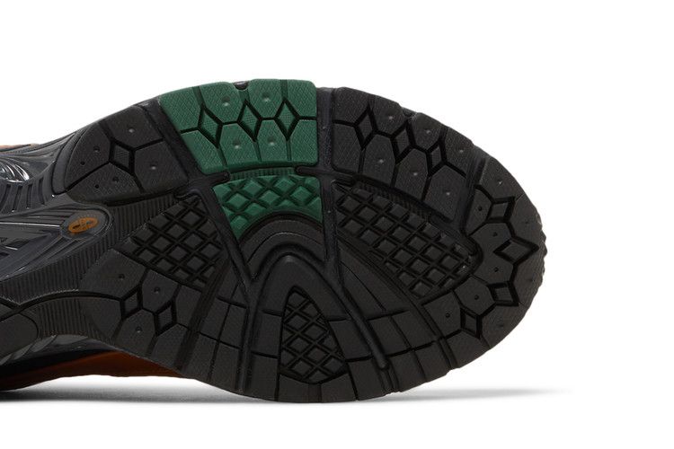 New Balance 2002R Hiking Brown