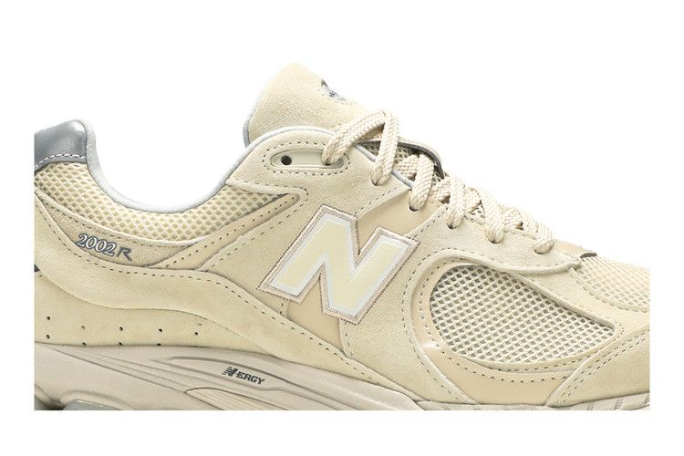New Balance 2002R Light Bone Aluminium