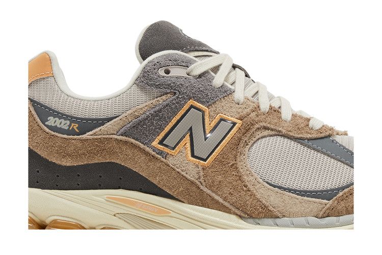 New Balance 2002R Mushroom Hazy Peach