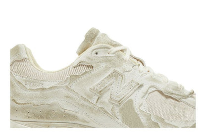 New Balance 2002R Protection Pack Distressed