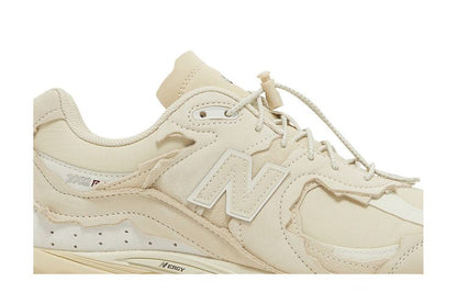 New Balance 2002R Protection Pack Sandstone Turtledove