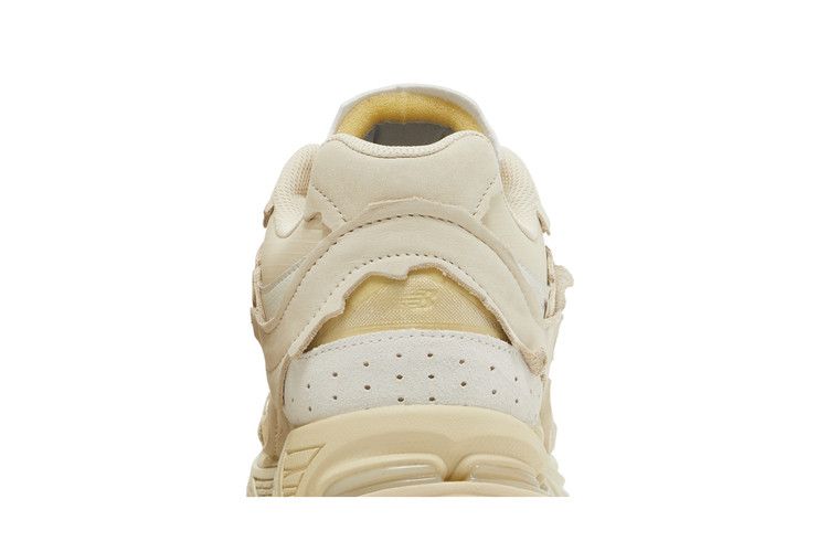 New Balance 2002R Protection Pack Sandstone Turtledove