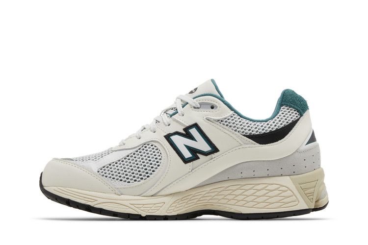 New Balance 2002R Sea Salt Vintage Teal