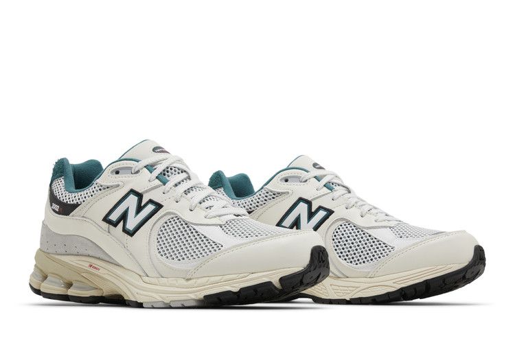 New Balance 2002R Sea Salt Vintage Teal