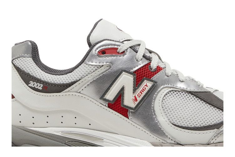 New Balance 2002R Silver Metallic