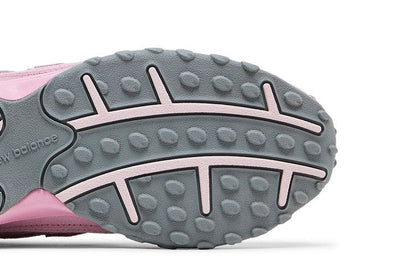 New Balance 204L Pastel Pink