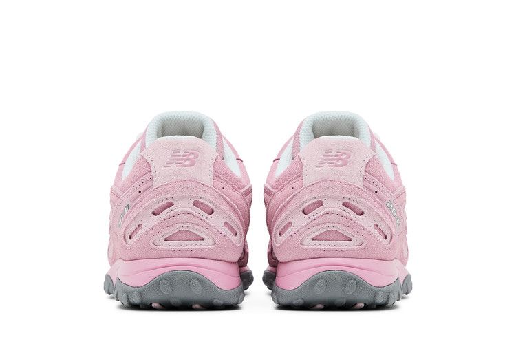 New Balance 204L Pastel Pink