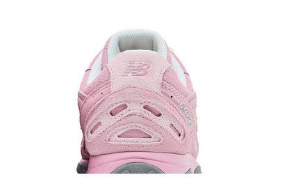 New Balance 204L Pastel Pink