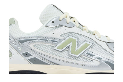 New Balance 204L Silver Metallic Sage Green