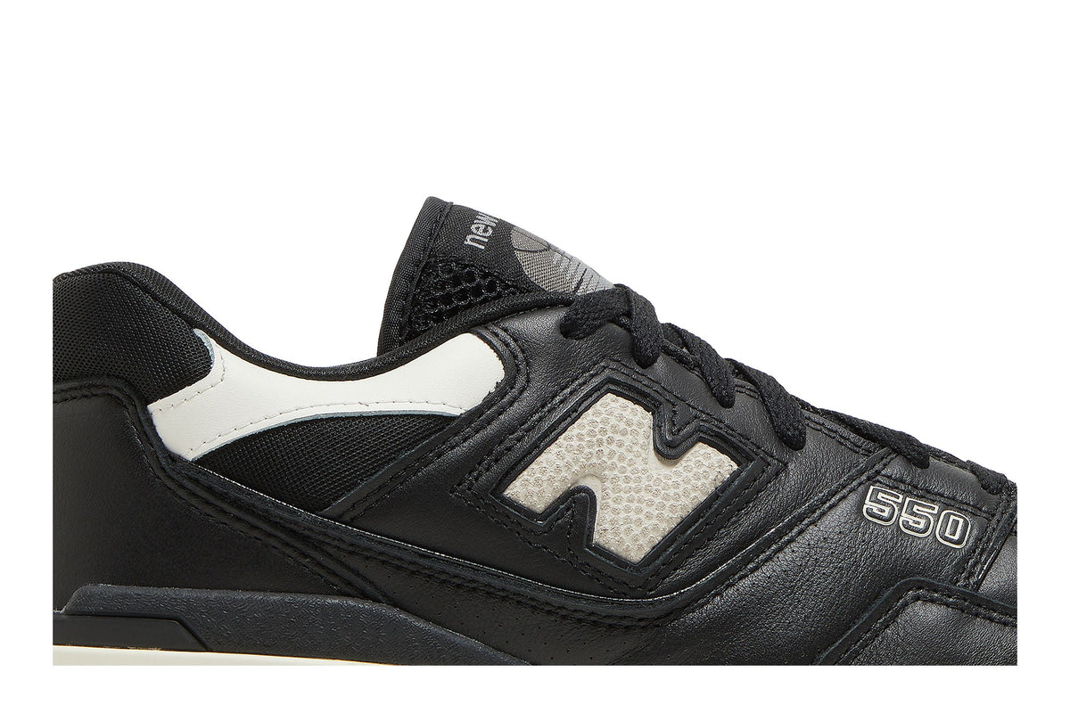 New Balance 550 Black Sail
