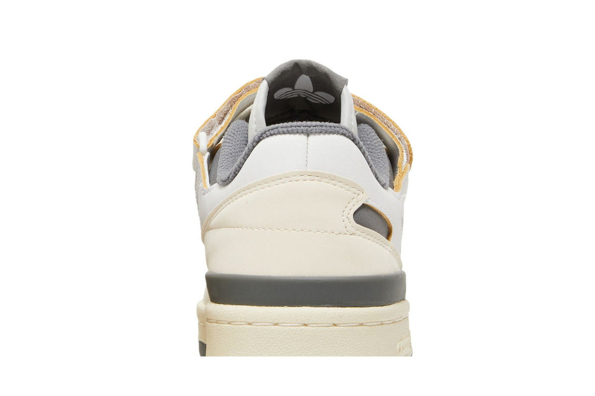 New Balance 550 Sea Salt Pine Green