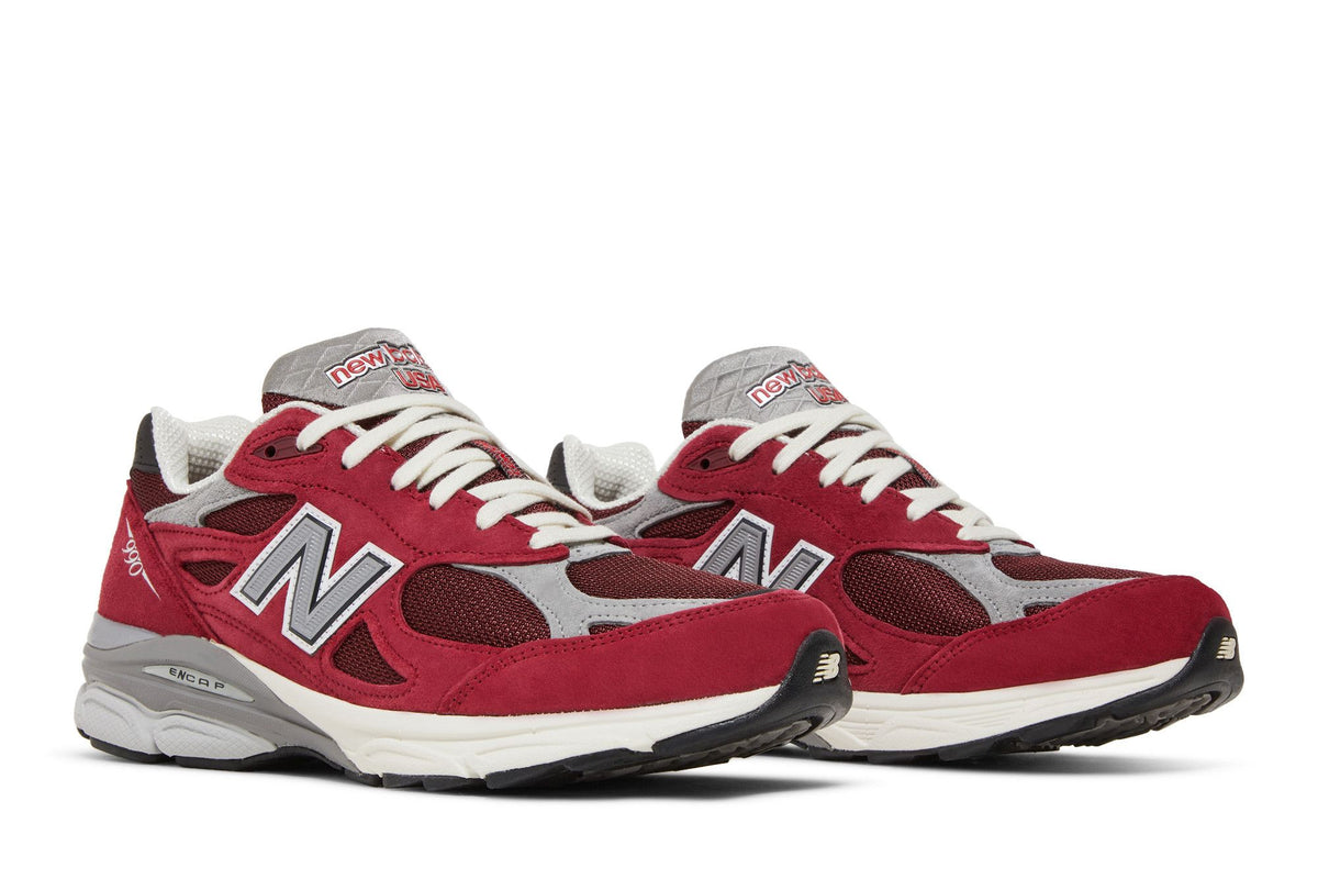 New Balance 990 V3 Scarlet
