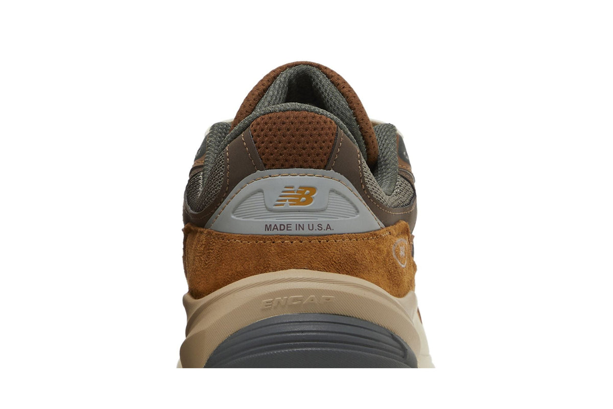 New Balance 990 V6 Carhartt WIP Sculpture Center