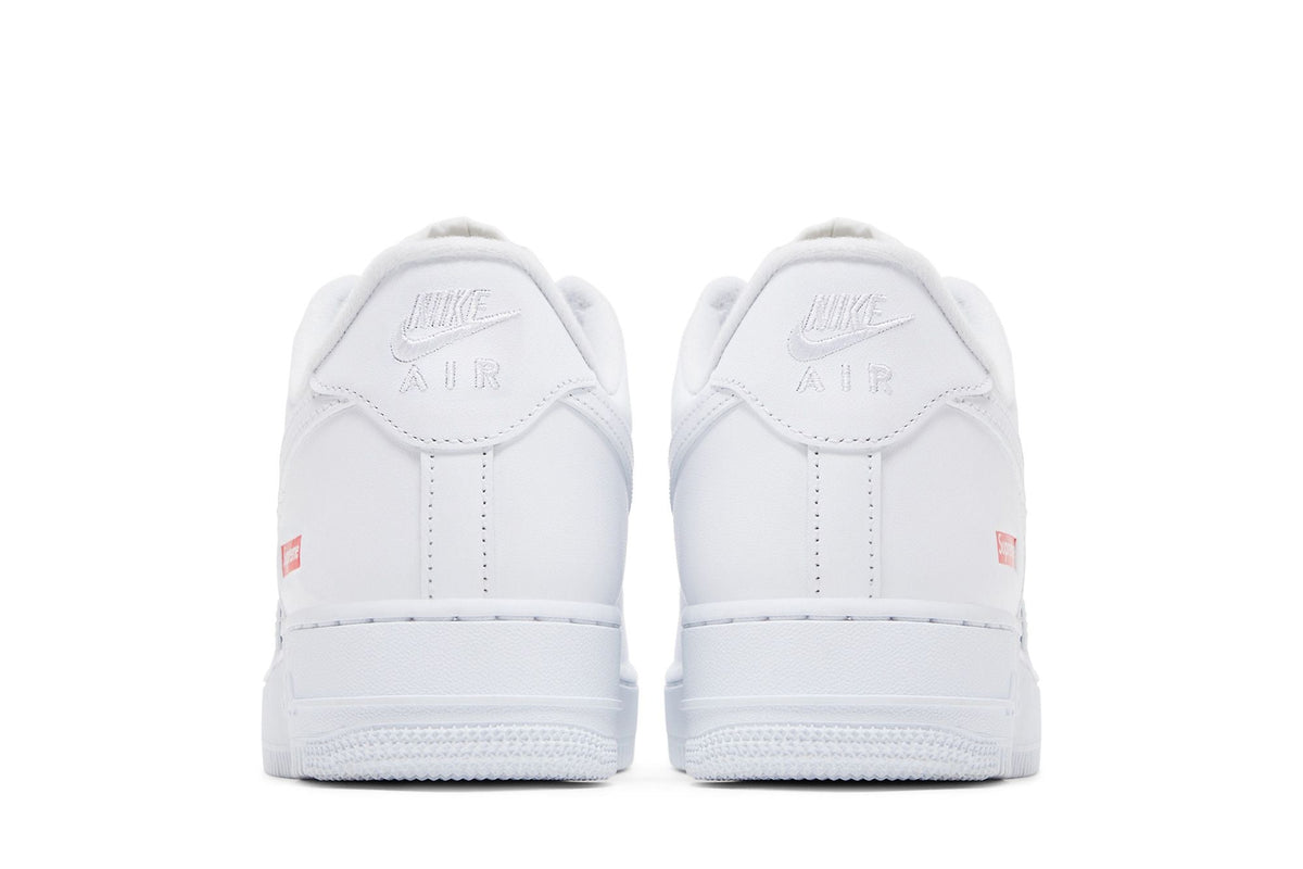 Nike Air Force 1 Low White Supreme