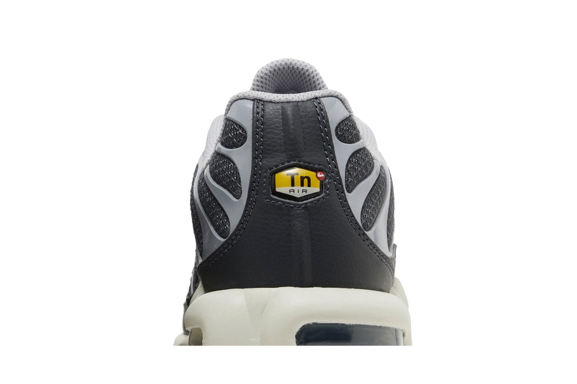 Nike Air Max Plus SE Greyscale Cool Grey