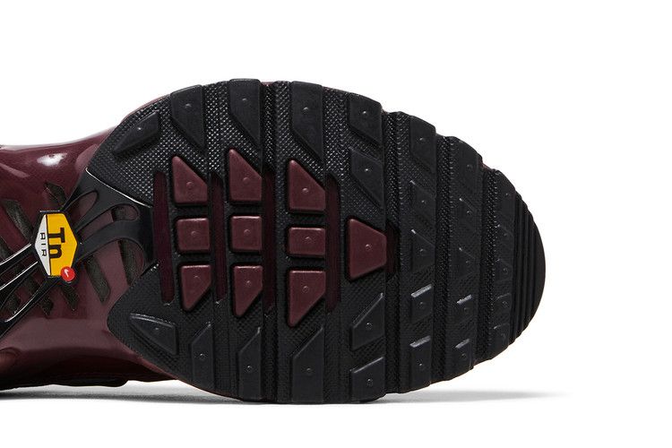 Nike Air Max Plus SE Night Maroon Metallic Silver
