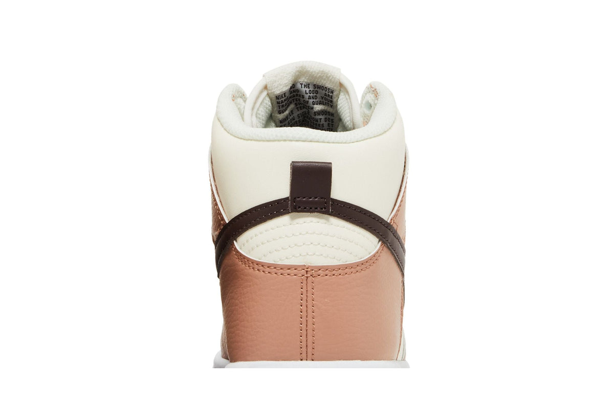 Nike Dunk High Dusted Clay