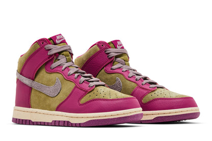 Nike Dunk High Dynamic Berry