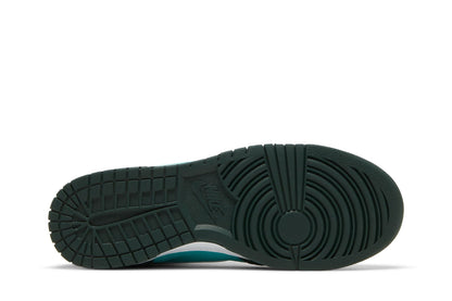 Nike Dunk High Retro SE Athletic Club
