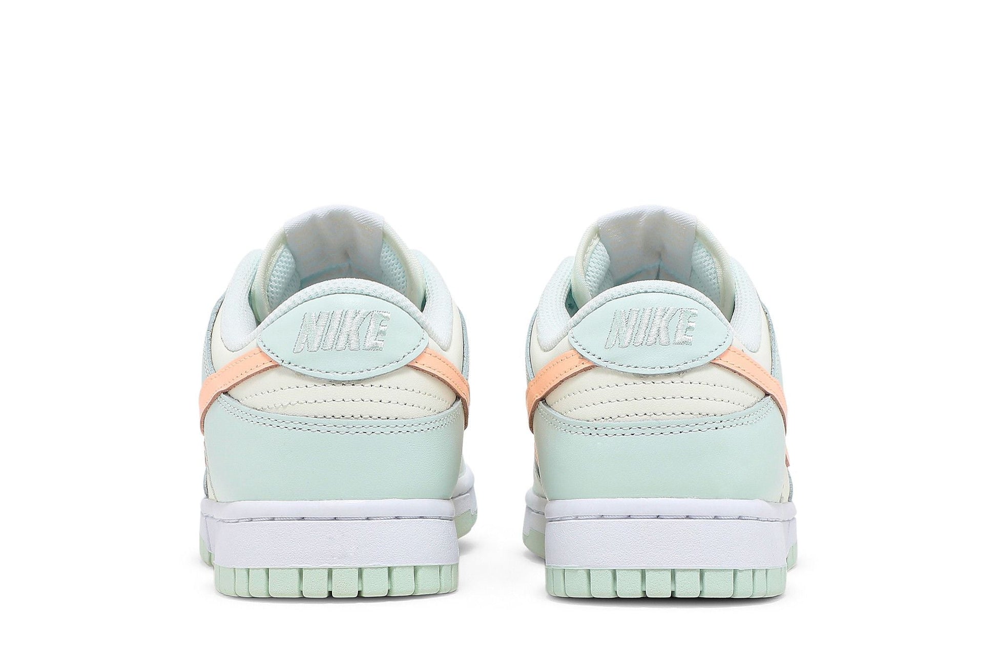 Nike Dunk Low Barely Green