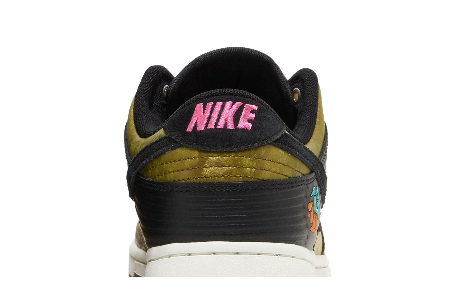 Nike Dunk Low PRM Familia