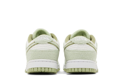 Nike Dunk Low SE Fleece Green
