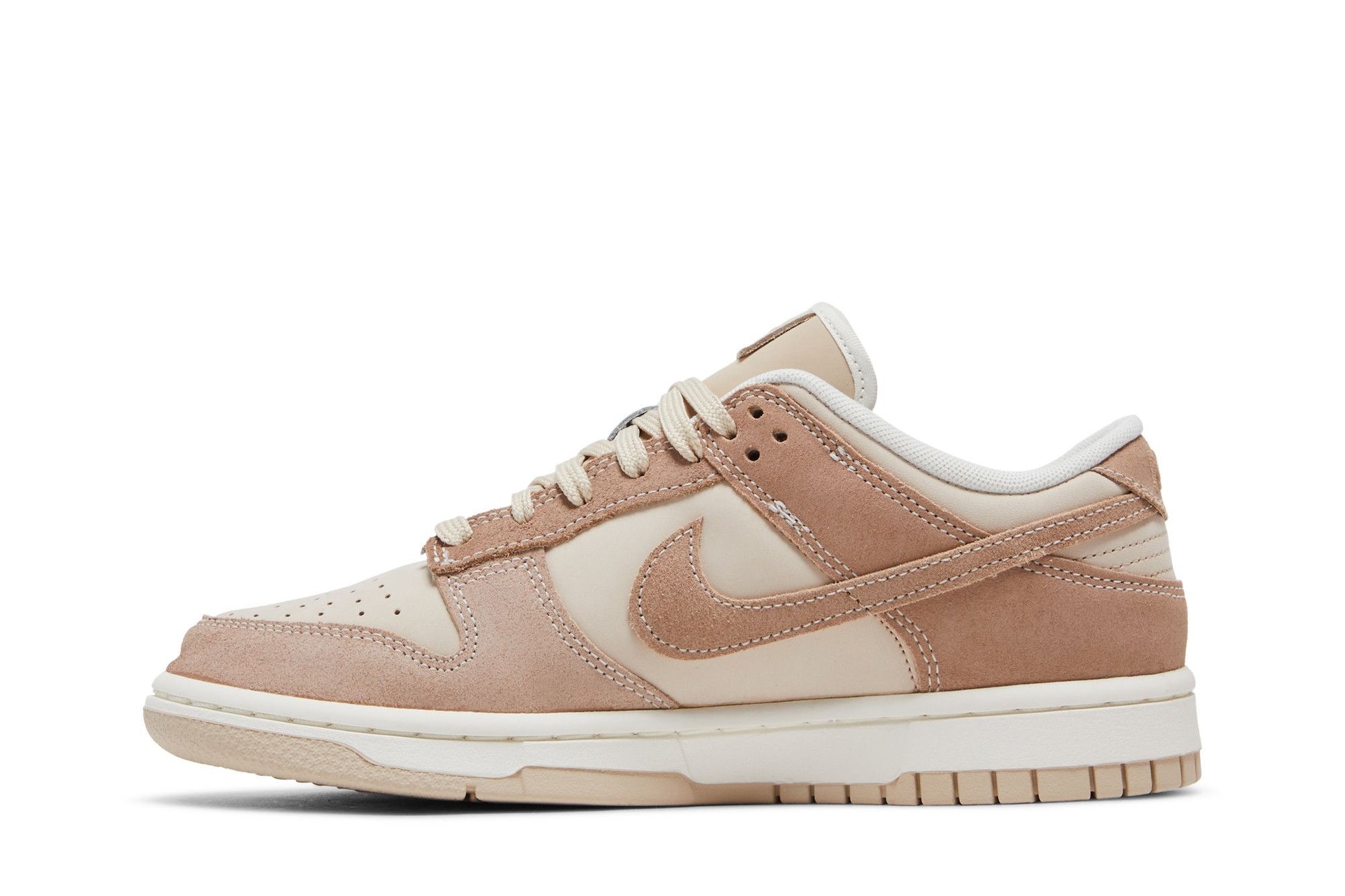 Nike Dunk Low SE Sanddrift