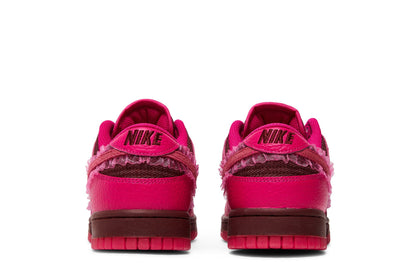 Nike Dunk Low Valentines Day (2022)