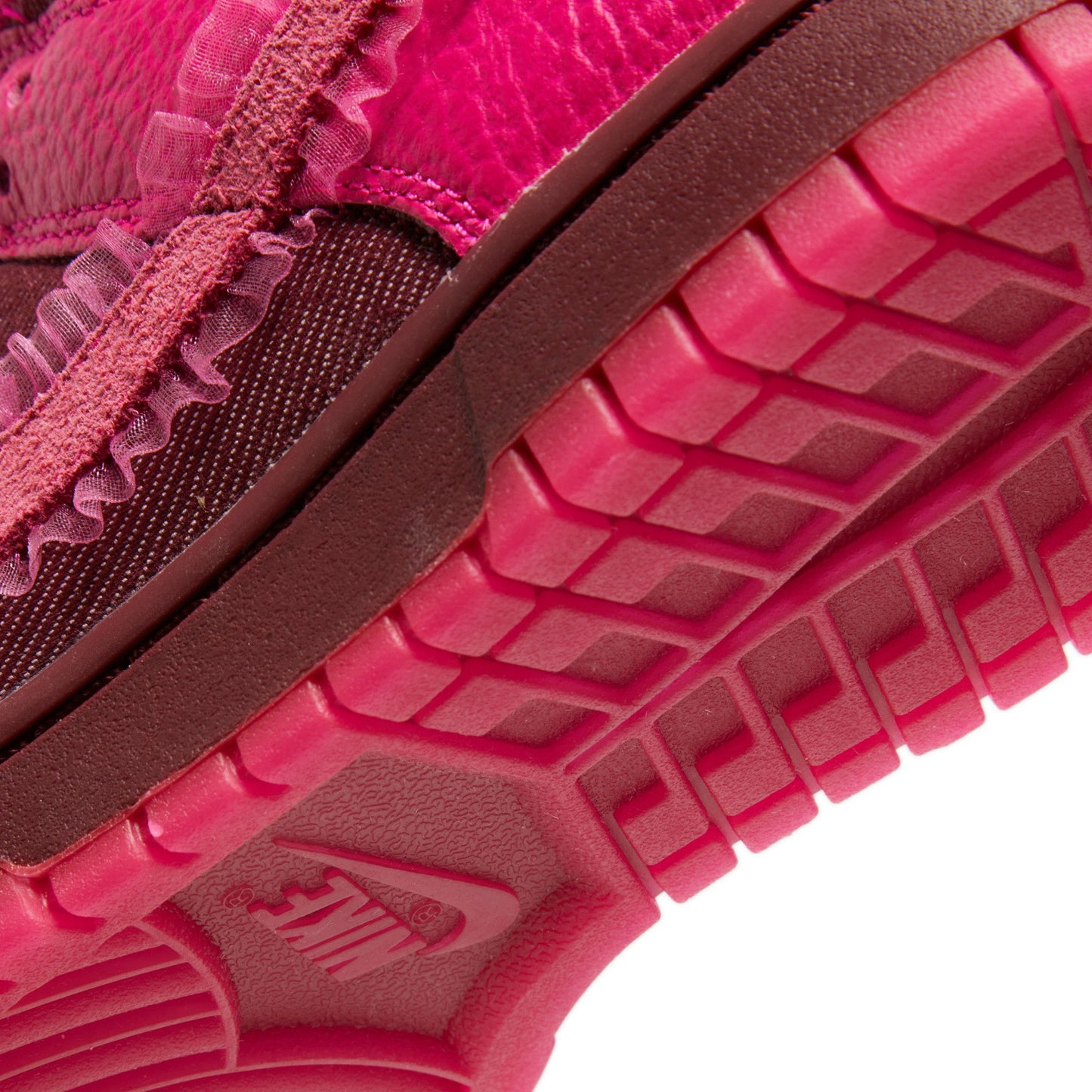 Nike Dunk Low Valentines Day (2022)