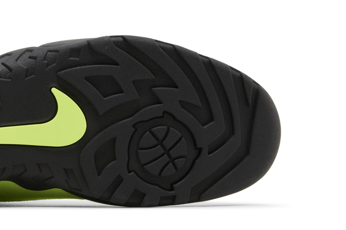 Nike SB Darwin Low Supreme Volt