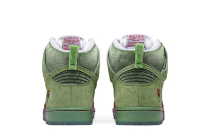 Nike SB Dunk High Pro QS Strawberry Cough