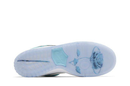 Nike SB Dunk Low April Skateboards