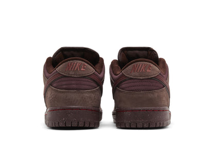 Nike SB Dunk Low City Of Love Burgundy Crush