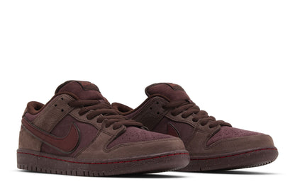 Nike SB Dunk Low City Of Love Burgundy Crush