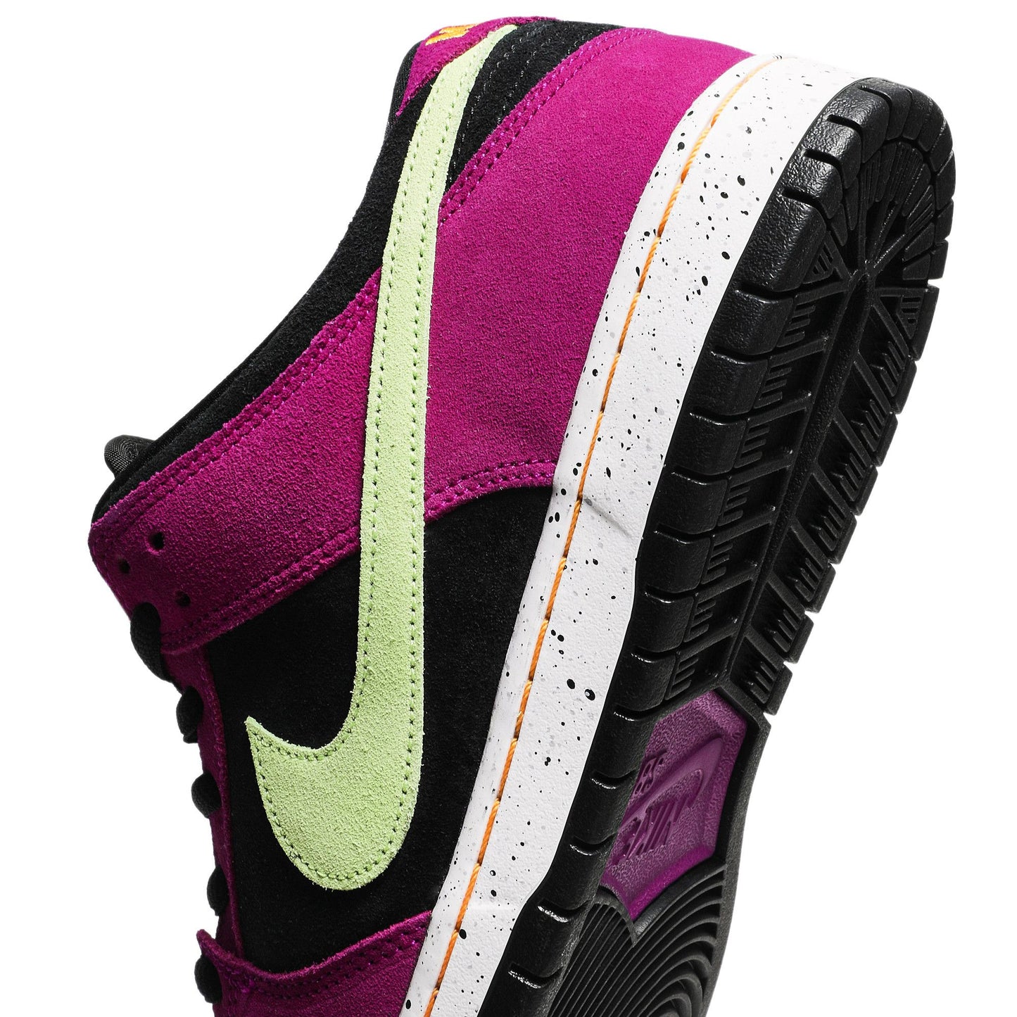 Nike SB Dunk Low Red Plum
