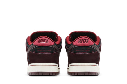 Nike SB Dunk Low Riot Skateshop