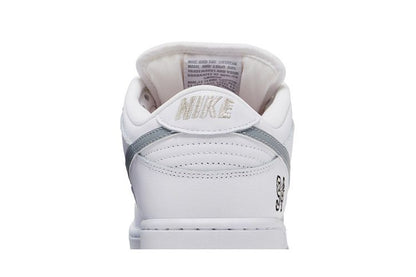 Nike SB Dunk Low Supreme 94 White Metallic Silver
