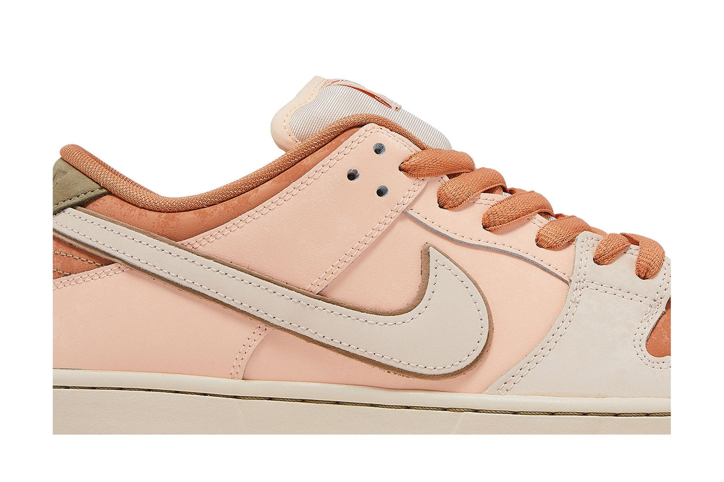 Nike SB Dunk Low Trocadéro Gardens