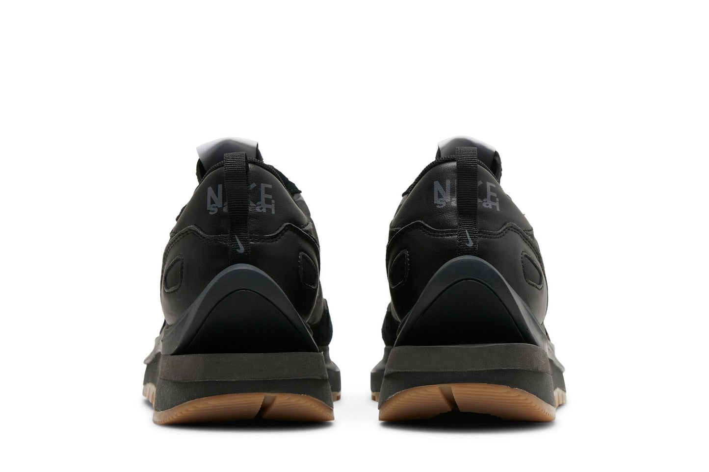 Nike Vaporwaffle Sacai Black Gum