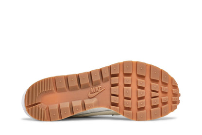 Nike Vaporwaffle Sacai Sail Gum