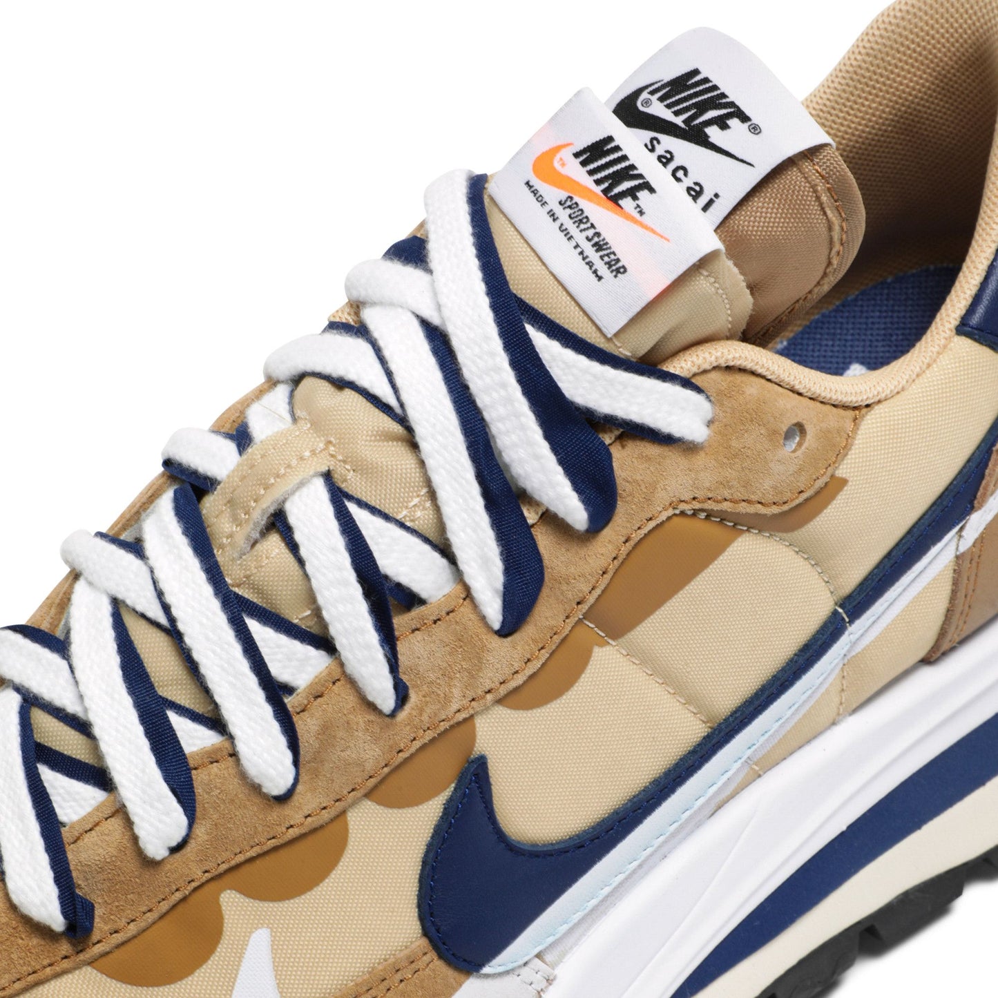 Nike Vaporwaffle Sacai Tan Navy