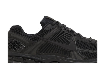 Nike Vomero 5 Triple Black