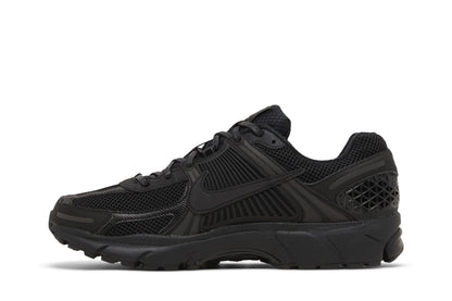 Nike Vomero 5 Triple Black