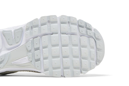 Nike Zoom Vomero 5 Chrome Toe