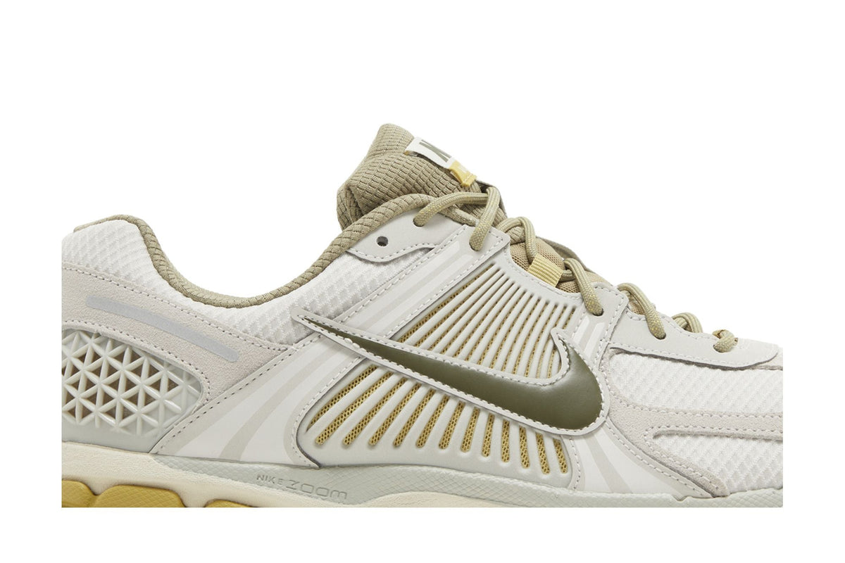 Nike Zoom Vomero 5 Light Bone Medium Olive