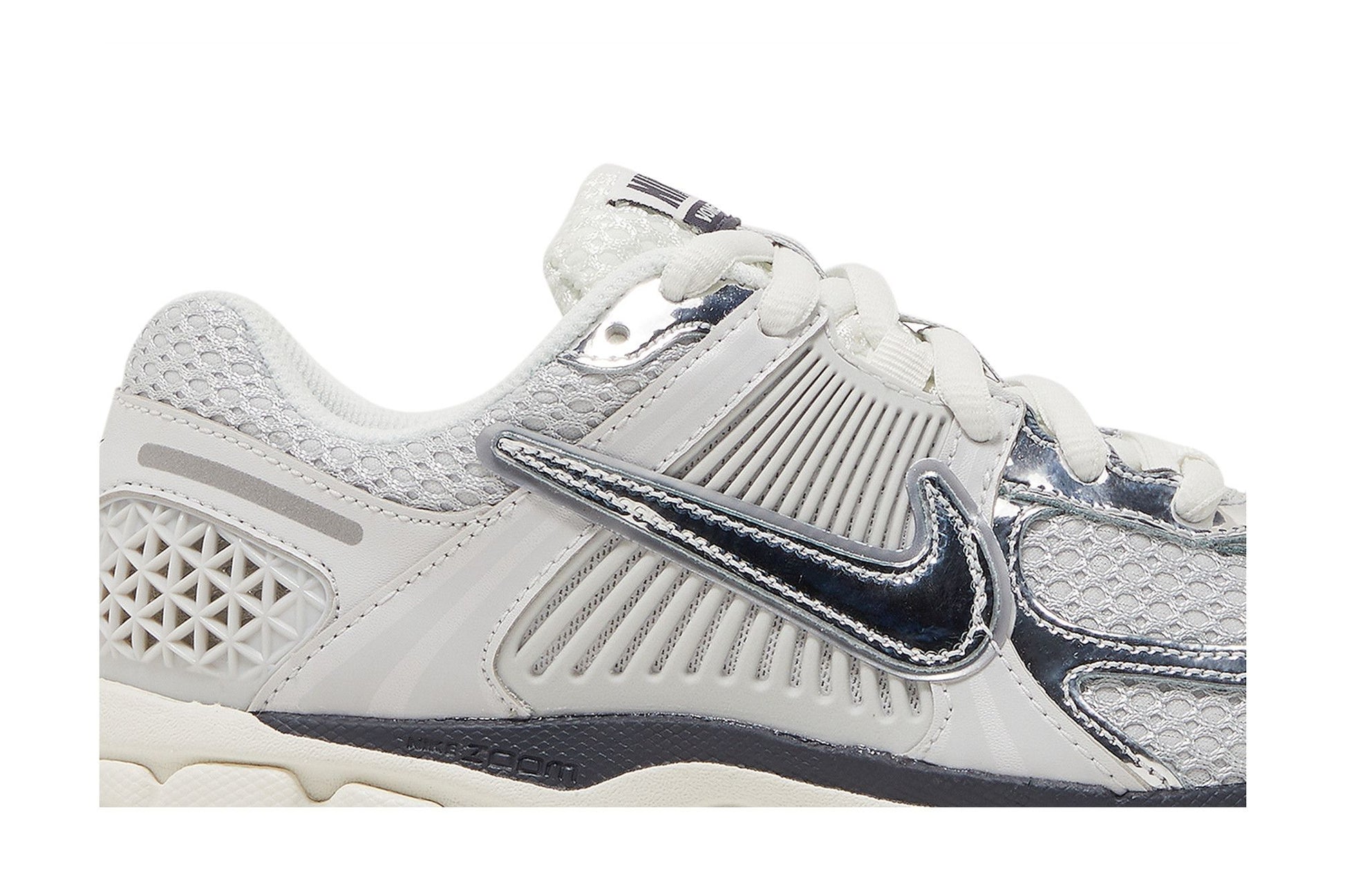 Nike Zoom Vomero 5 Photon Dust Metallic Silver