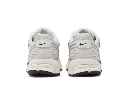 Nike Zoom Vomero 5 Photon Dust Metallic Silver