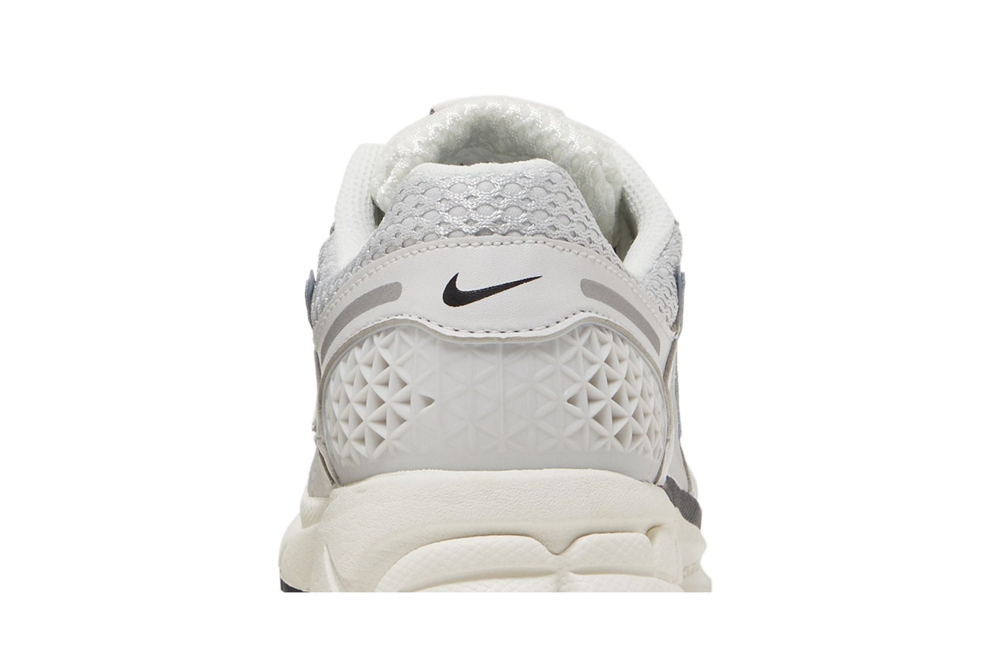 Nike Zoom Vomero 5 Photon Dust Metallic Silver