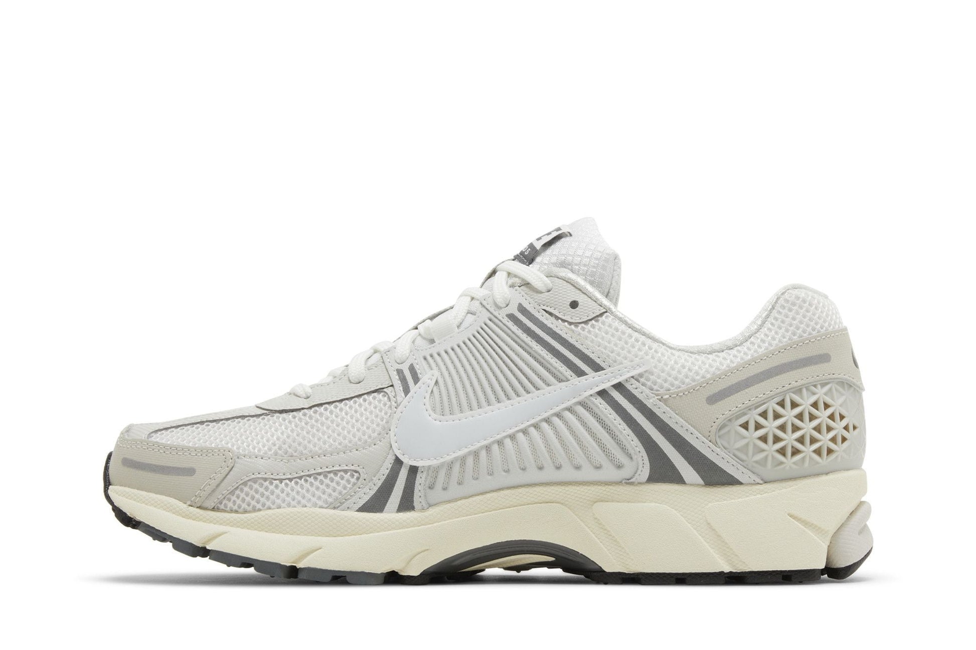 Nike Zoom Vomero 5 Platinum Tint
